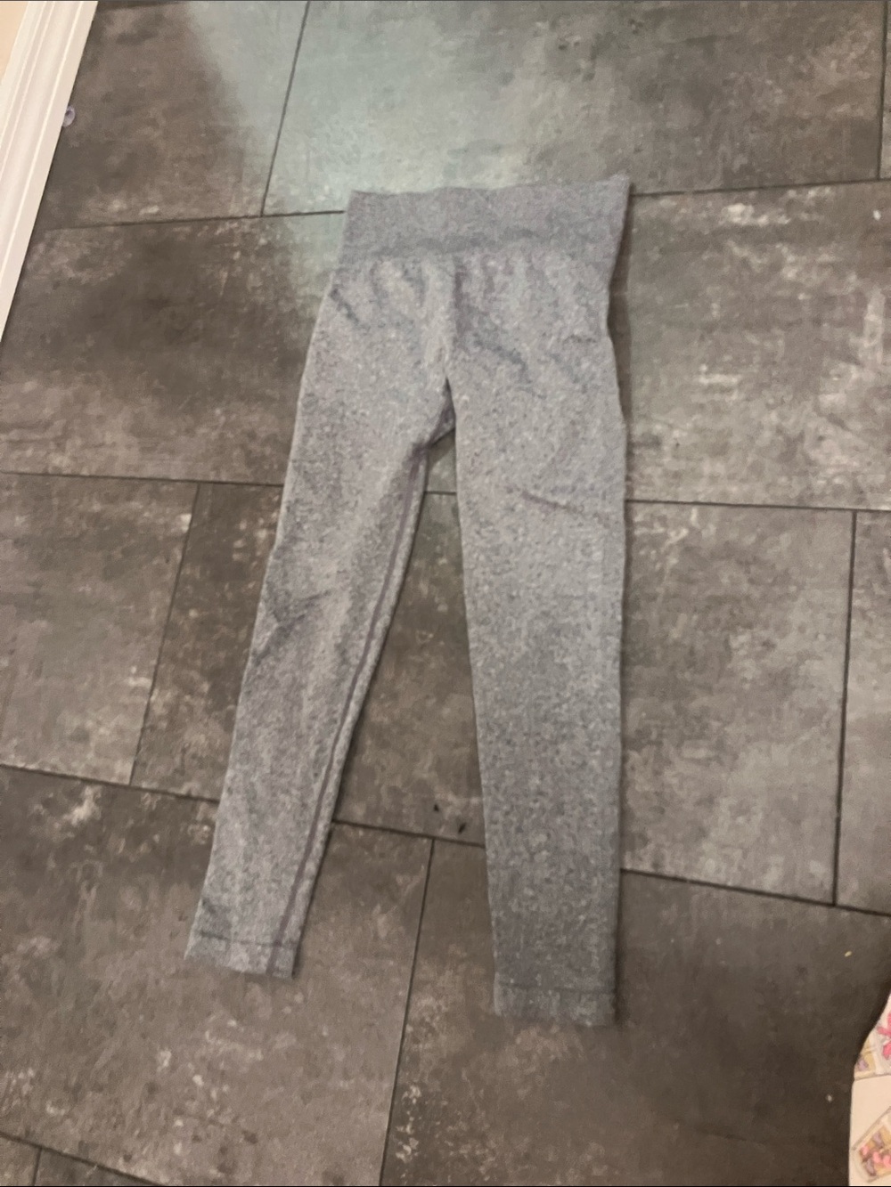woman’s Gray Active Leggings